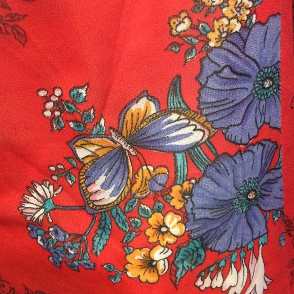 sheer red floral short sleeve kimono top - Picture 8 of 8